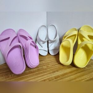 Dawgs Slides Lot Of 3 Sz 11 Eu 43 Pastels Excellent Used Condition Sanitized